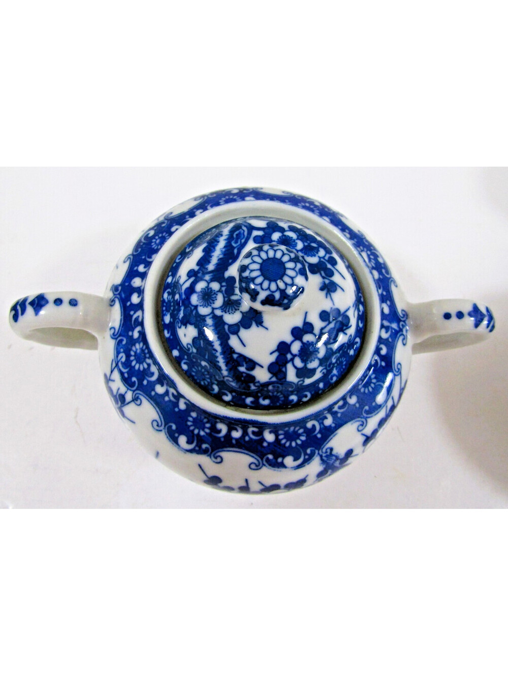 Lot of 14 Vintage Japanese Porcelain Blue and White Cherry Blossom Pattern - Picture 7 of 16